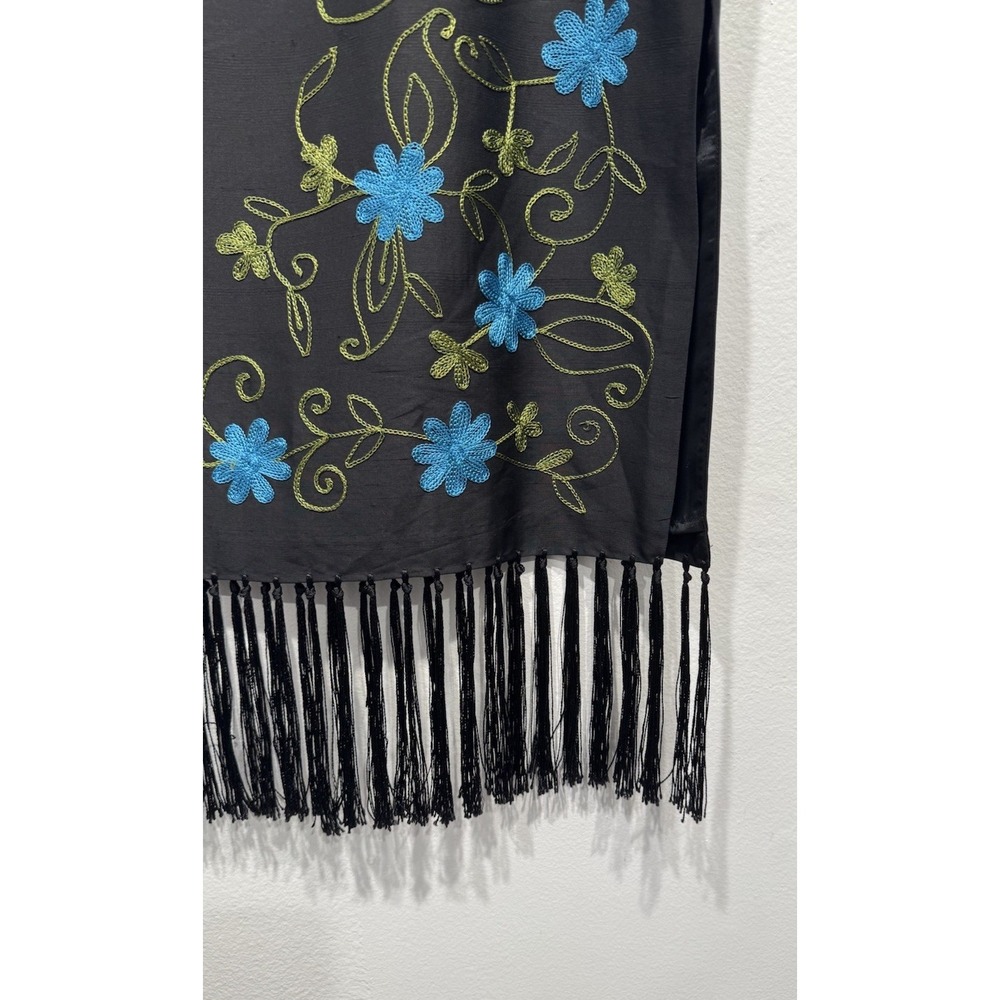 Vintage 90s CLIO Black Embroidered Silk Skirt Size 10 Floral Fringe Boho Fairy - Picture 3 of 7